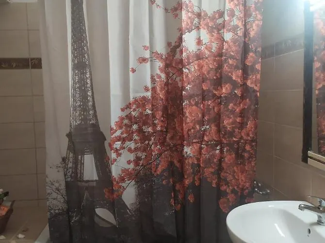 Elena's House * ريثيمنو